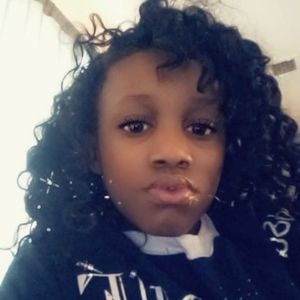 Meet your Posher, Lanell